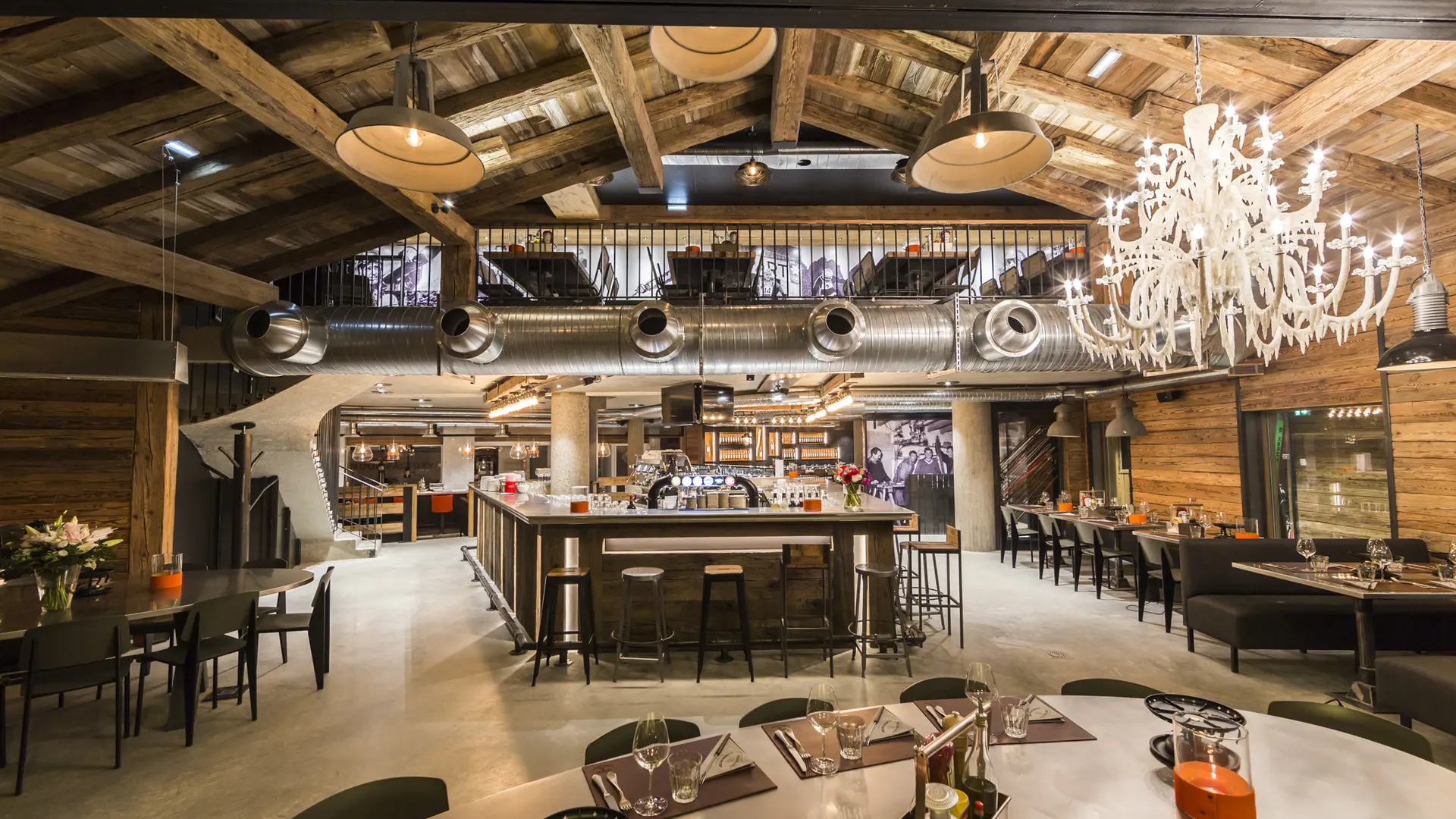 Ski Gallery & Fondue Factory-Val d'Isère