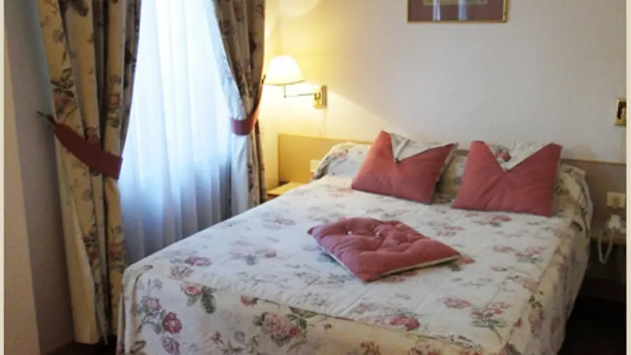 Auberge des 3 marches, Le Vésinet