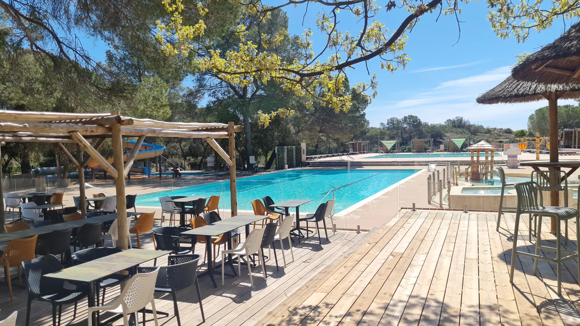 Camping La pierre verte extérieurs