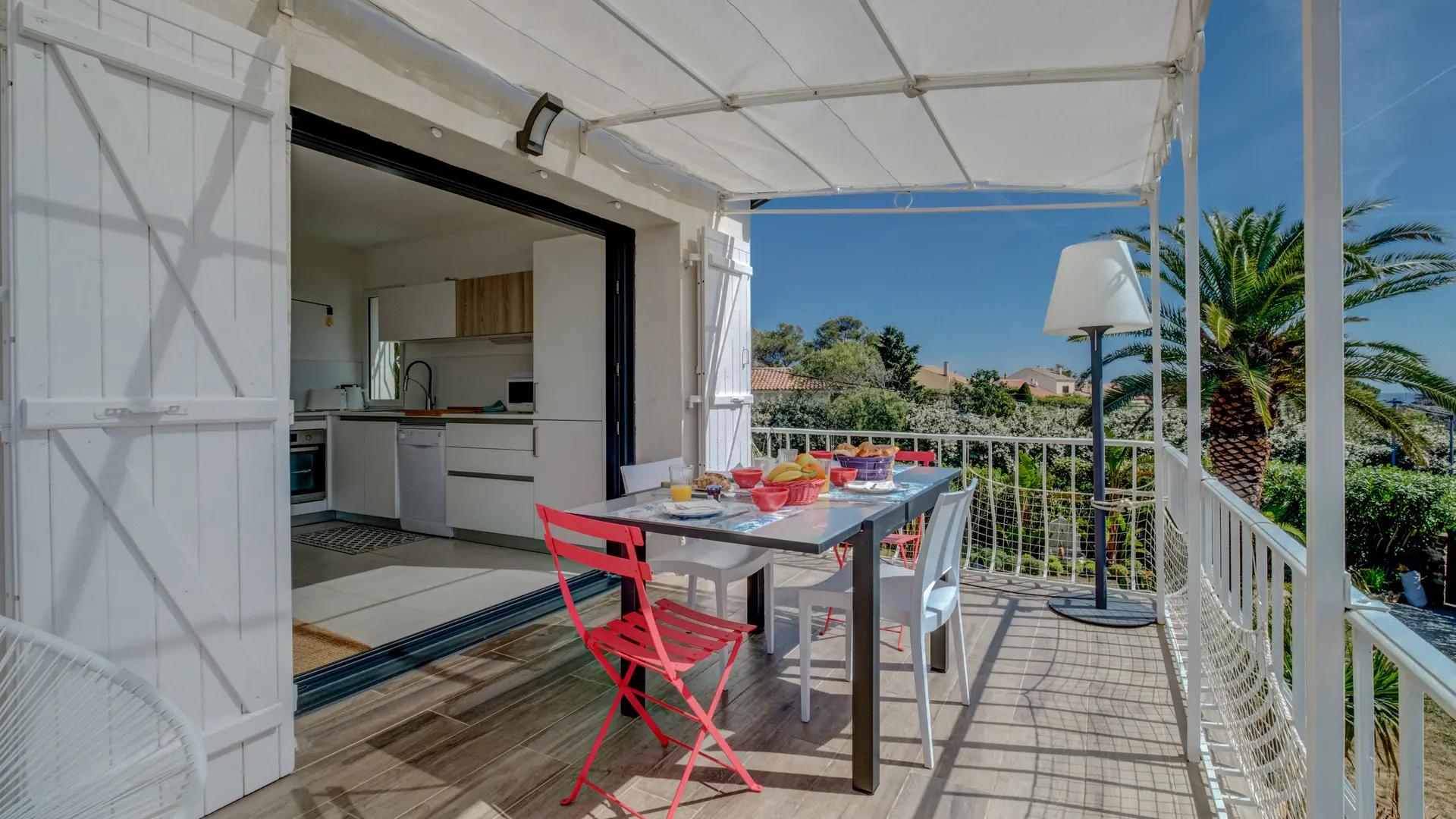 Terrasse petit déjeuner