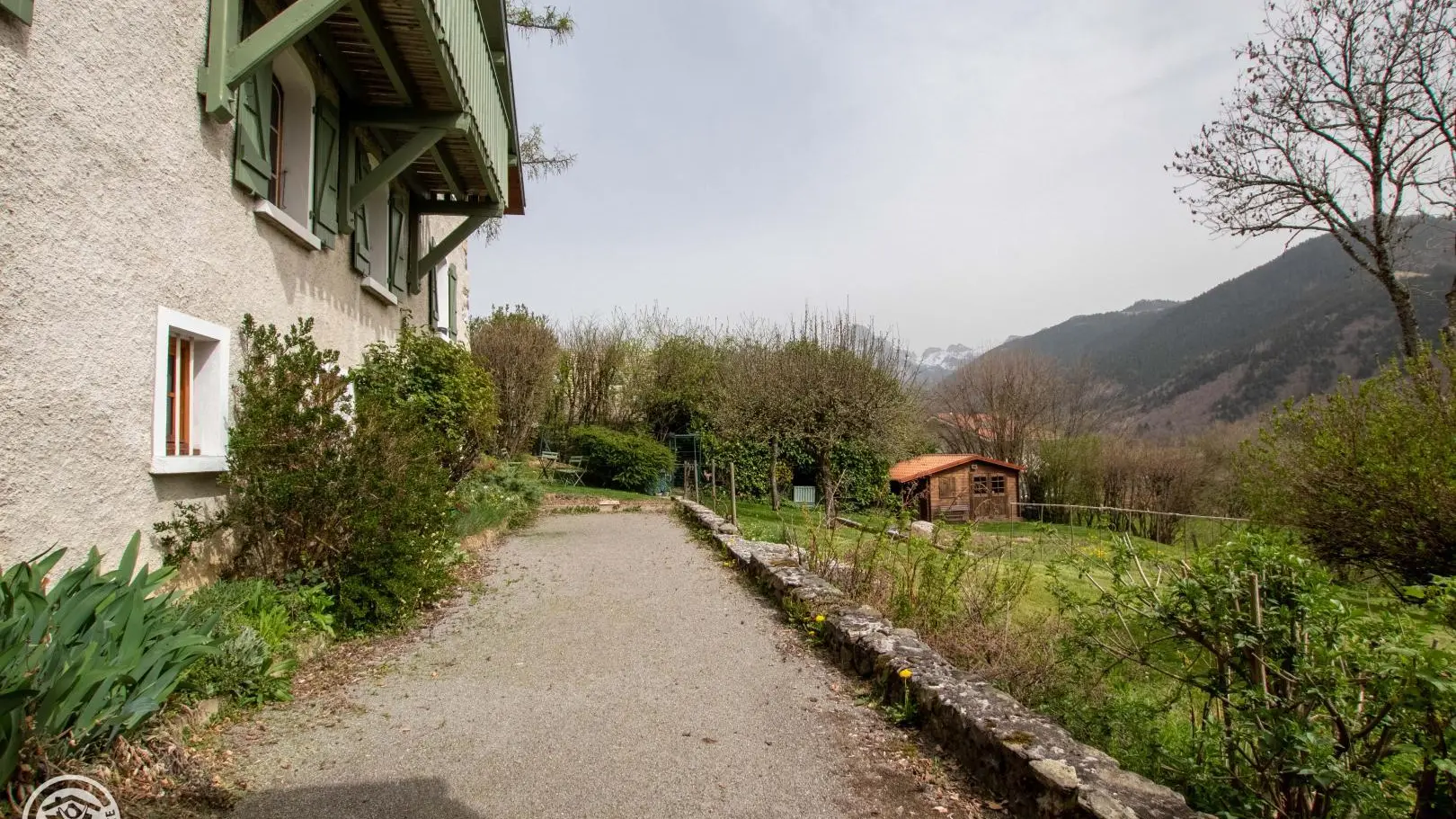 terrain de pétanque, à disposition