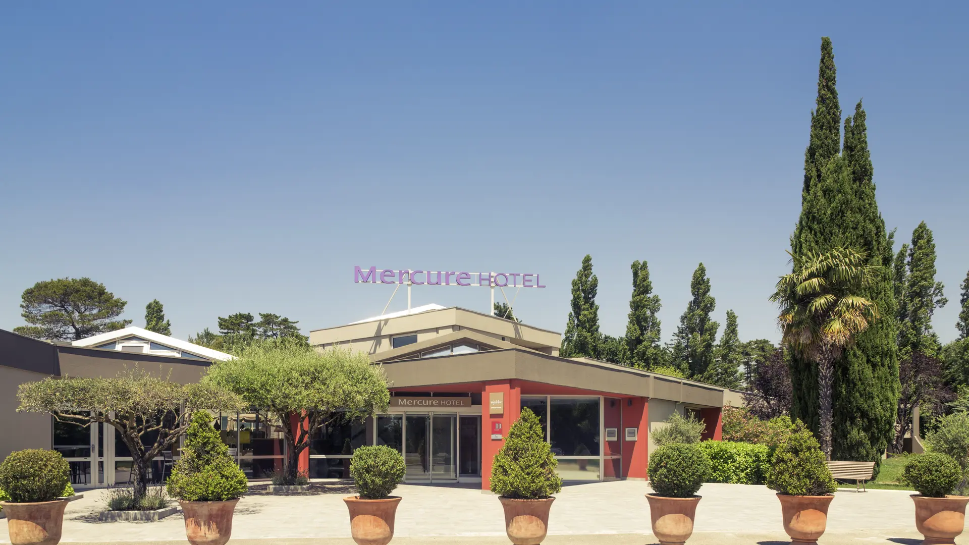 Mercure extérieur