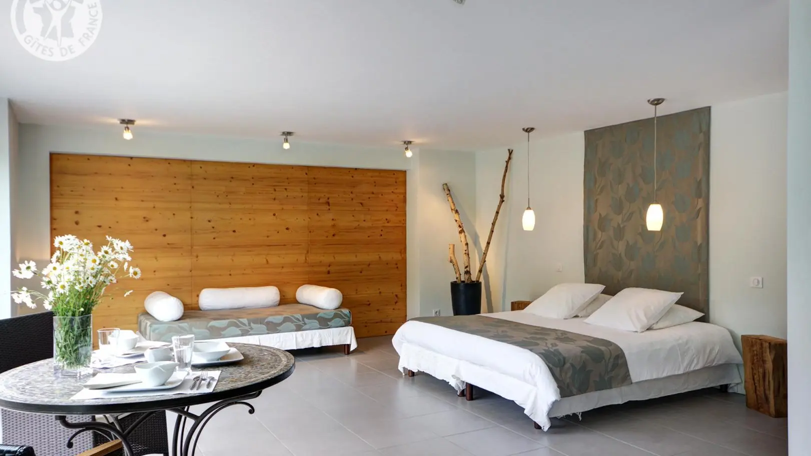 Chambre Voyelle : cette chambre peut être louée en supplément afin de profiter du gîte jusqu?à 9 personnes