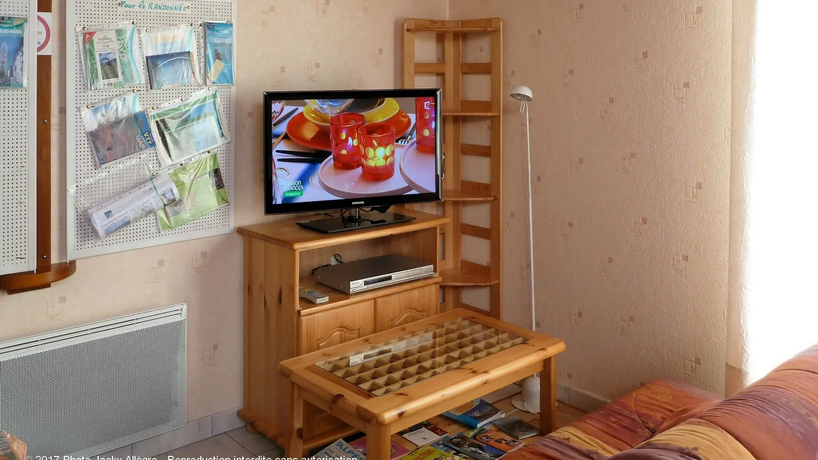 Espace salon, TV, documentation