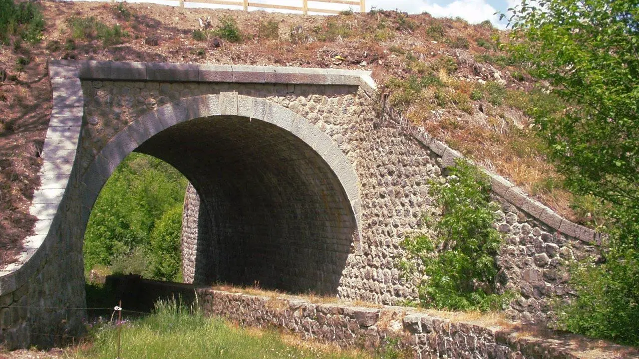 Sentier du Pont blanc : Pont de Riou de Gra