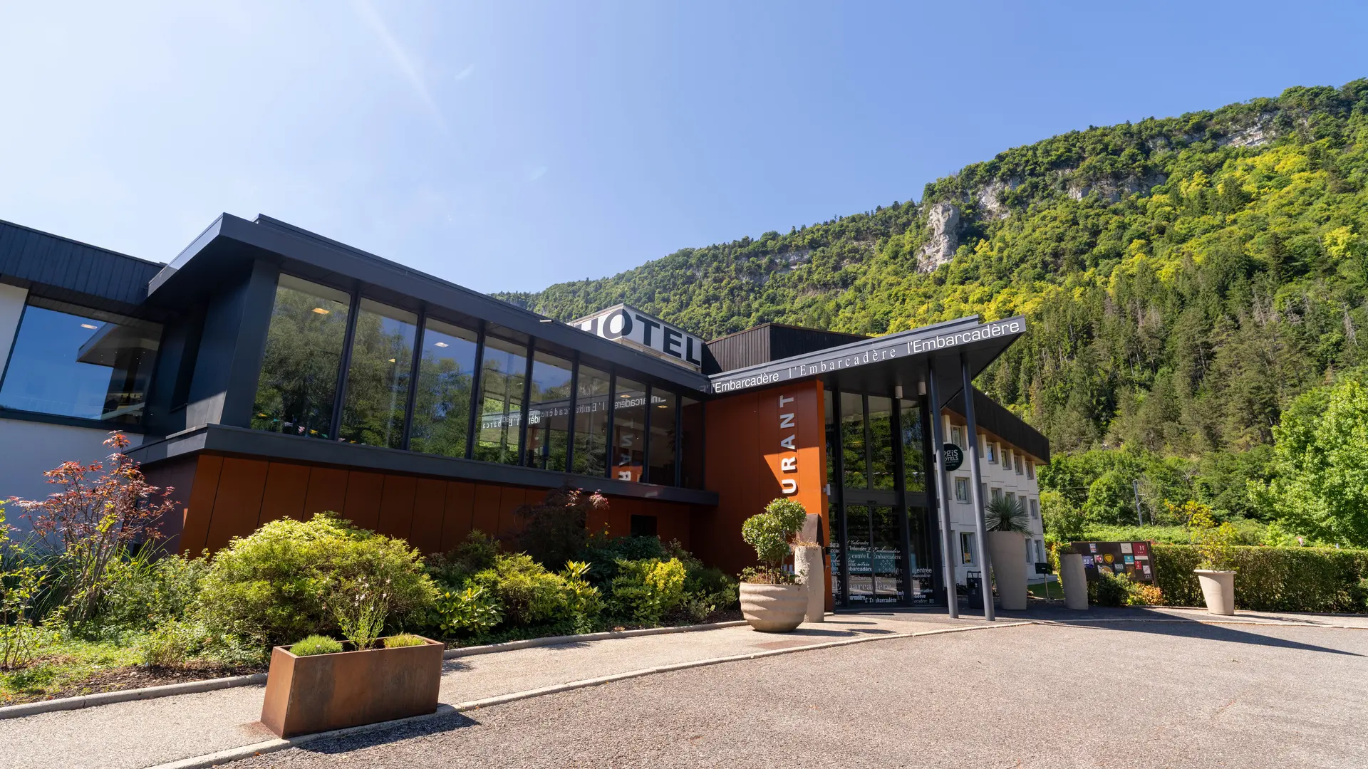 Façade extérieur de l'entrée