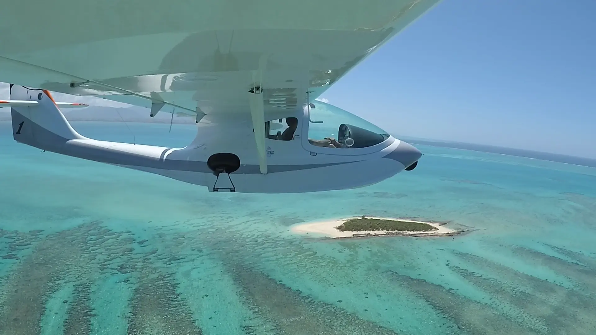 Hydravion dans les aires