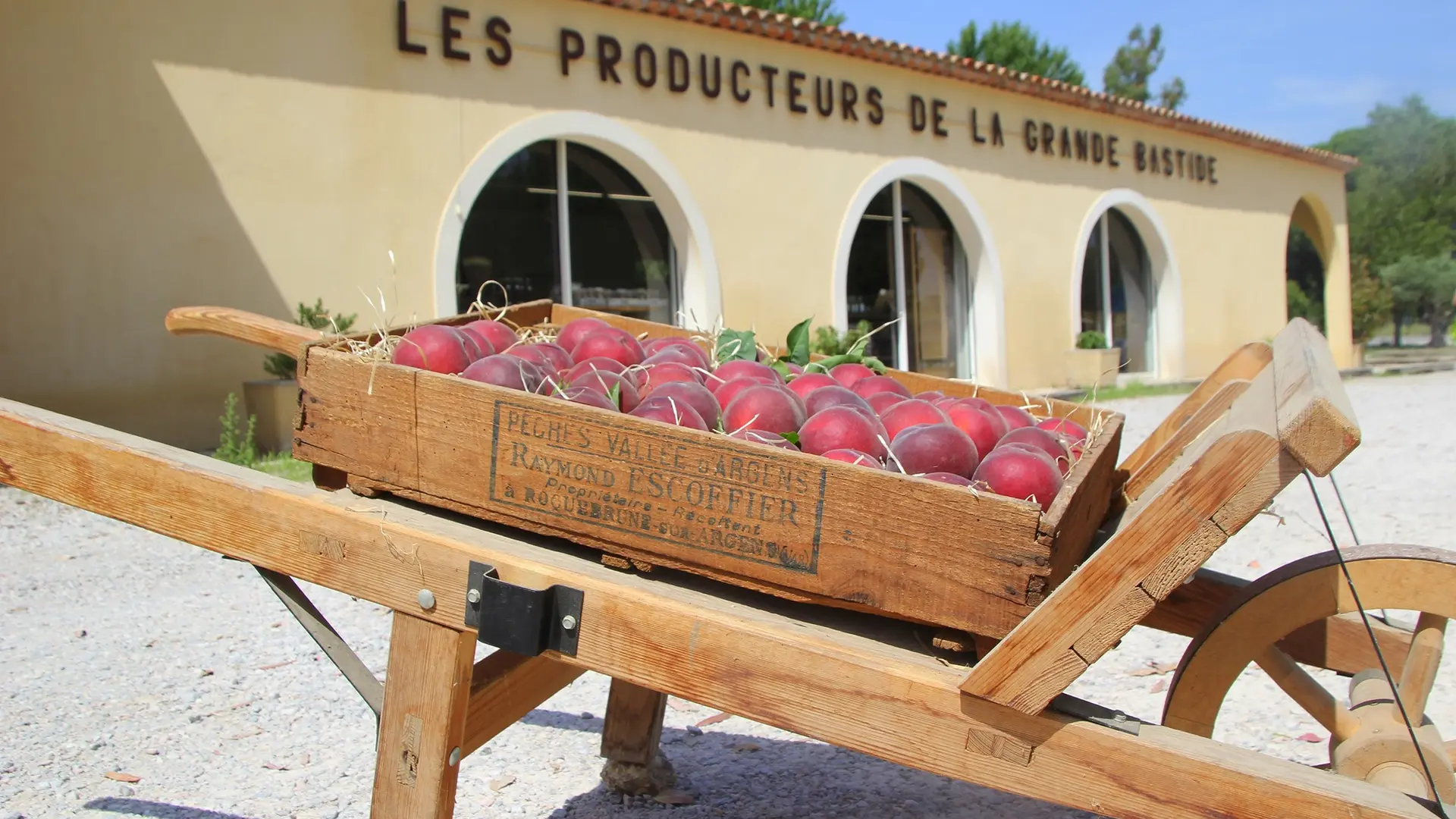 Cagette de pêches Grande bastide