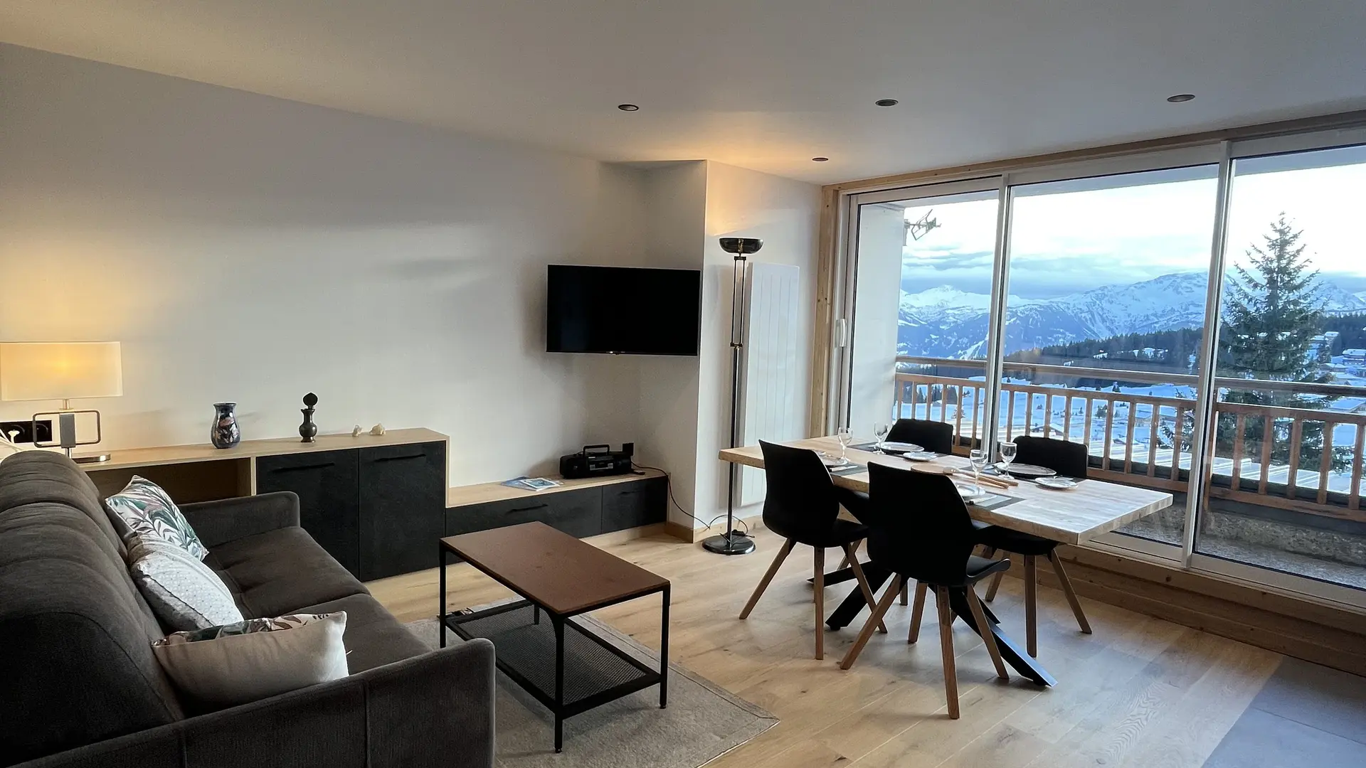 Salle à manger/ salon