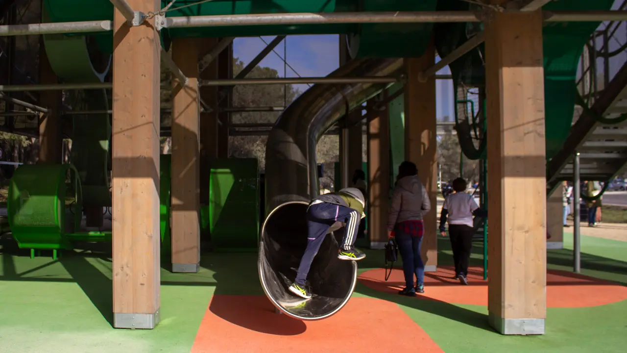 La Box, Istres - Aire de jeux gratuit et couvert