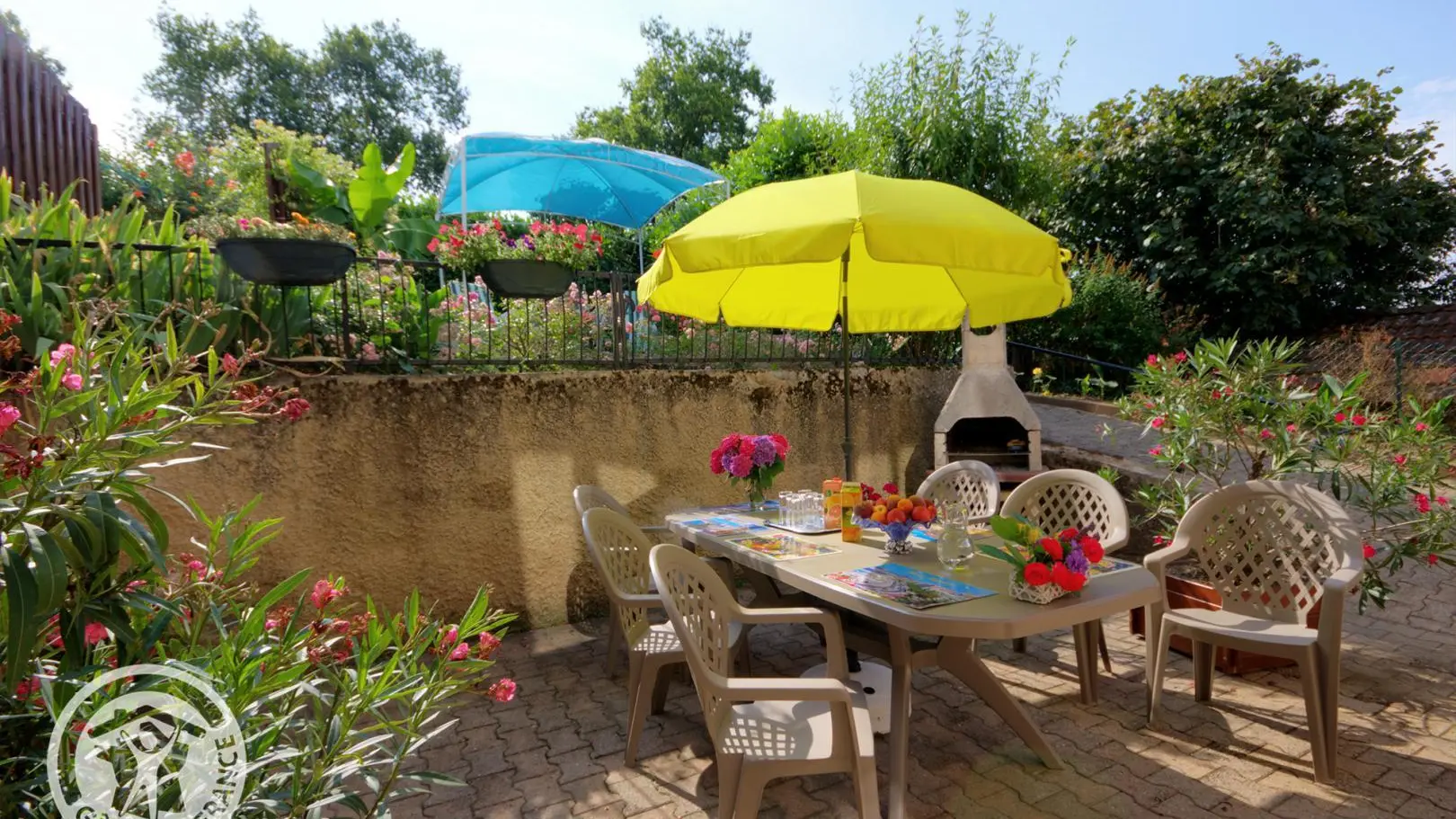 MUR PROPRE GRAND PARASOL