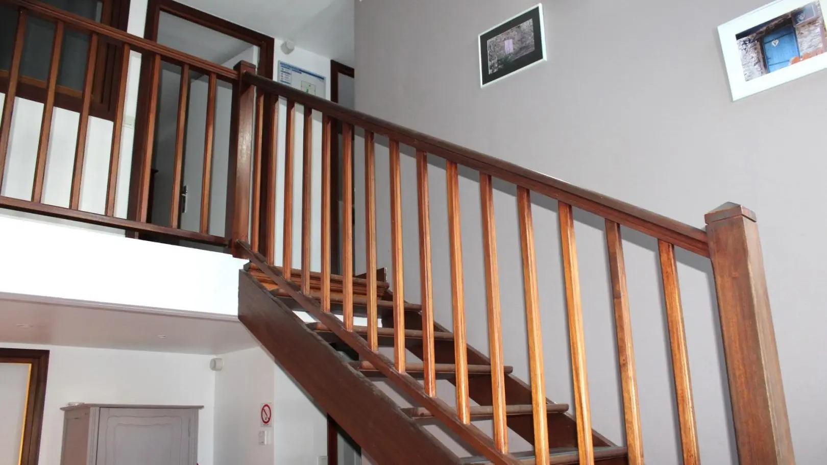 Grange des Tilleuls - Accès Dortoirs - Gîtes de Groupe d'Etape - Roure - Alpes-Maritimes