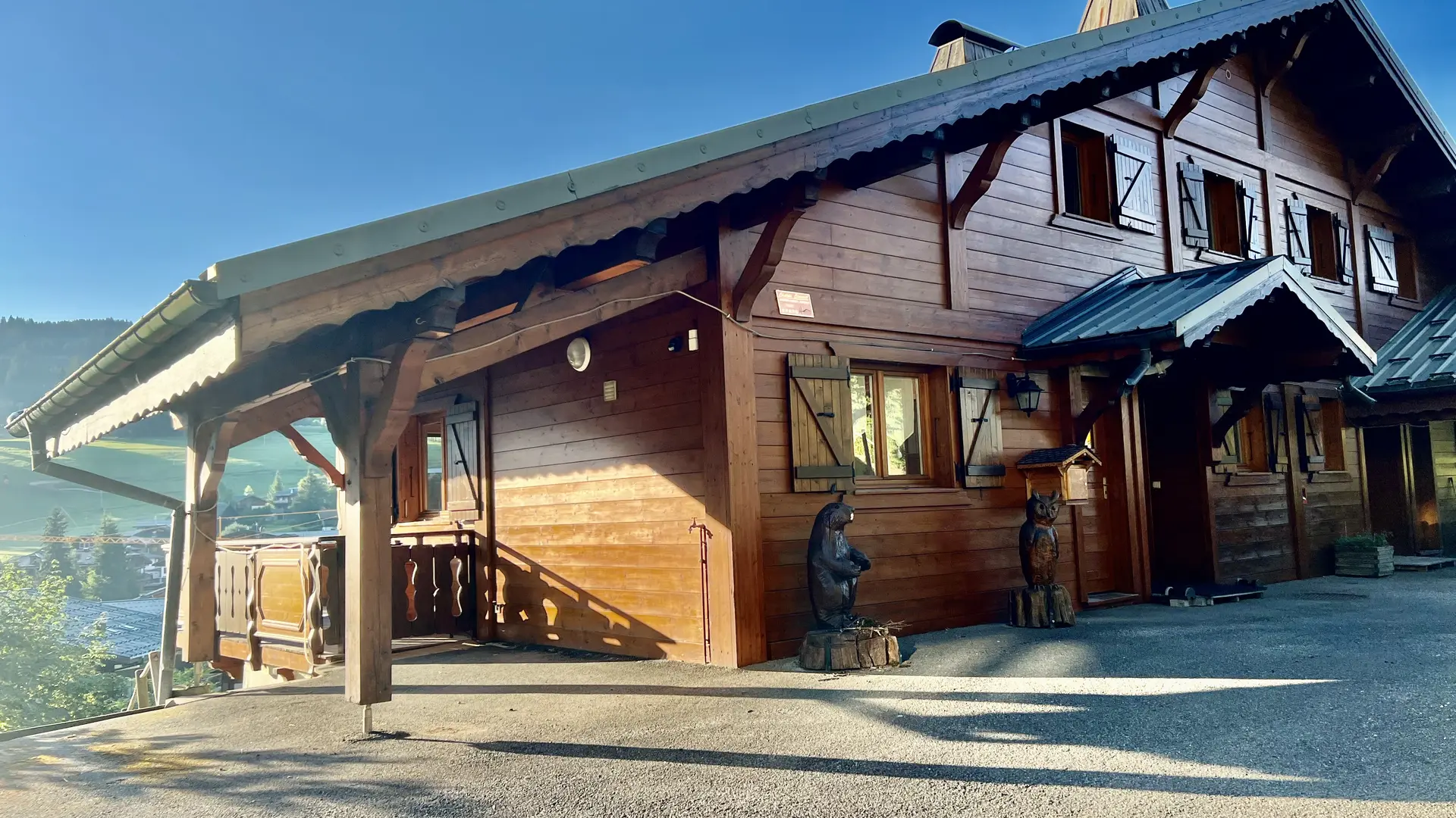 Avant chalet place de parking