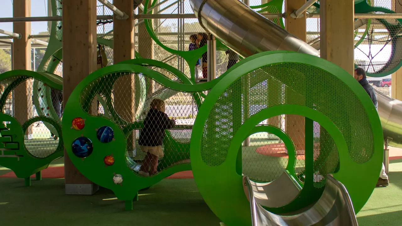 La Box, Istres - Aire de jeux gratuit et couvert