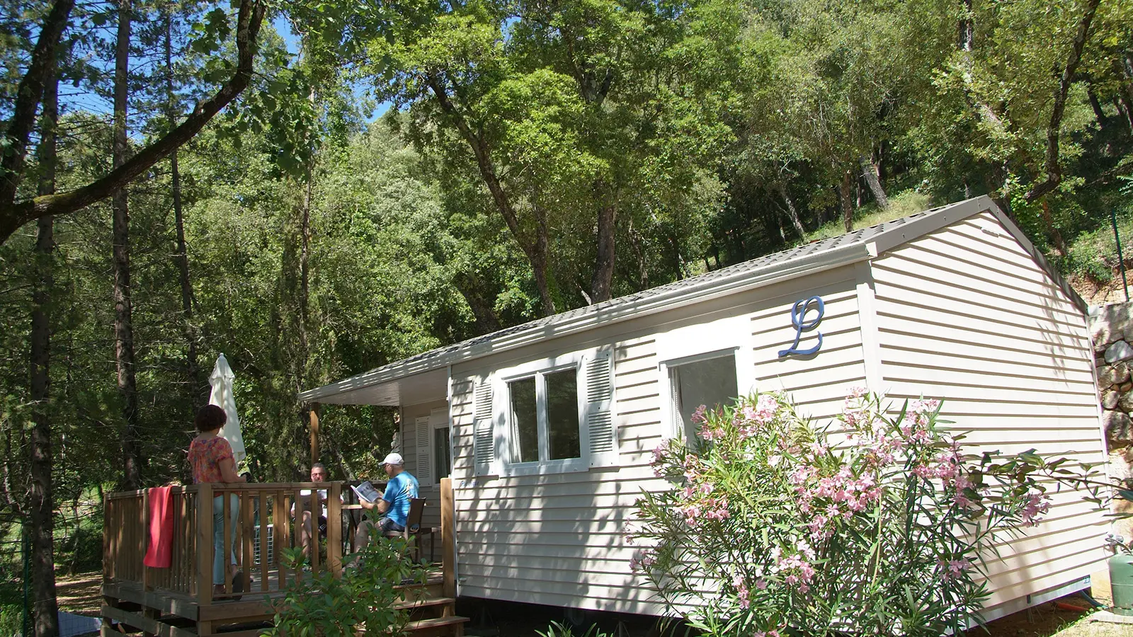 Camping Les Pinèdes