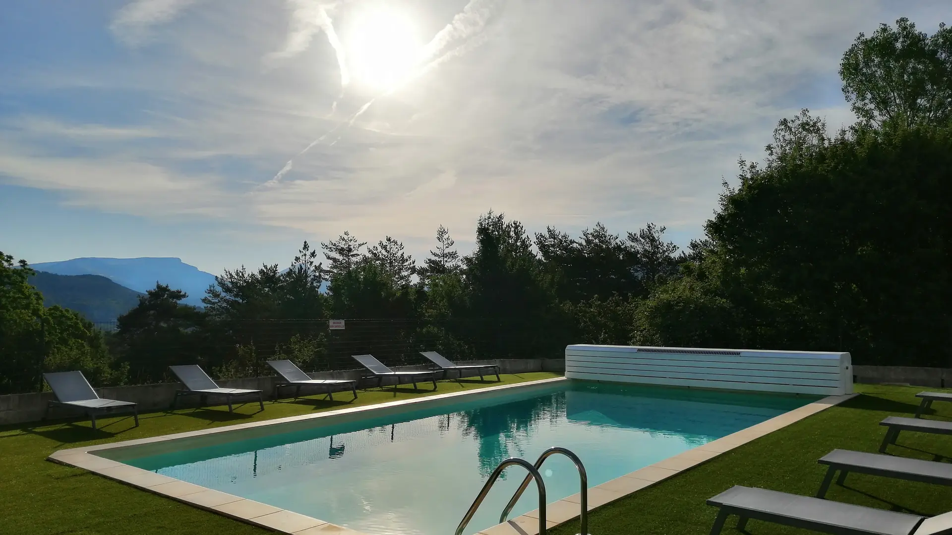 Piscine extérieure chauffée