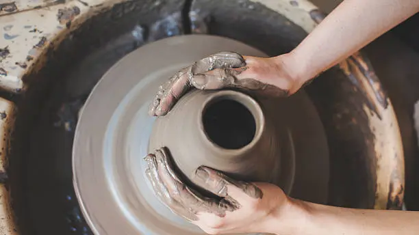 Tour a potier atelier céramique