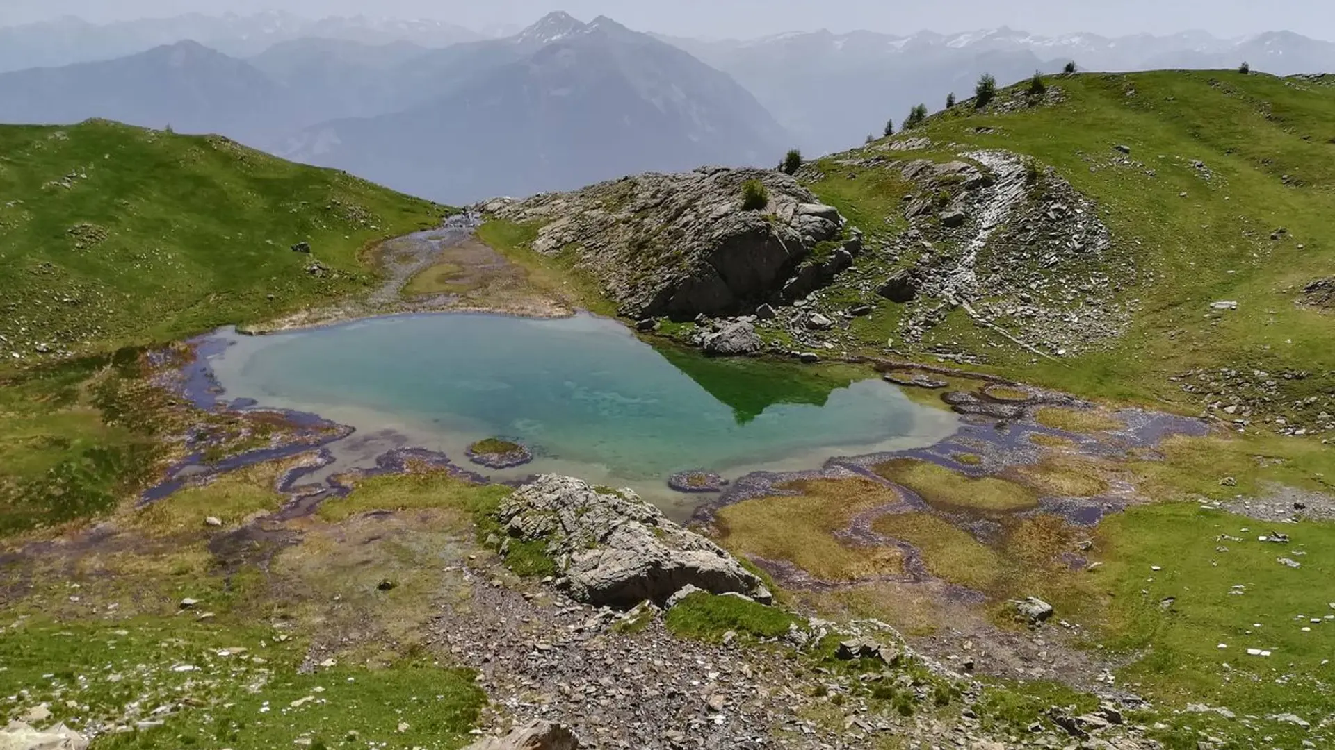 Lac de l'Hivernet en période de printemps