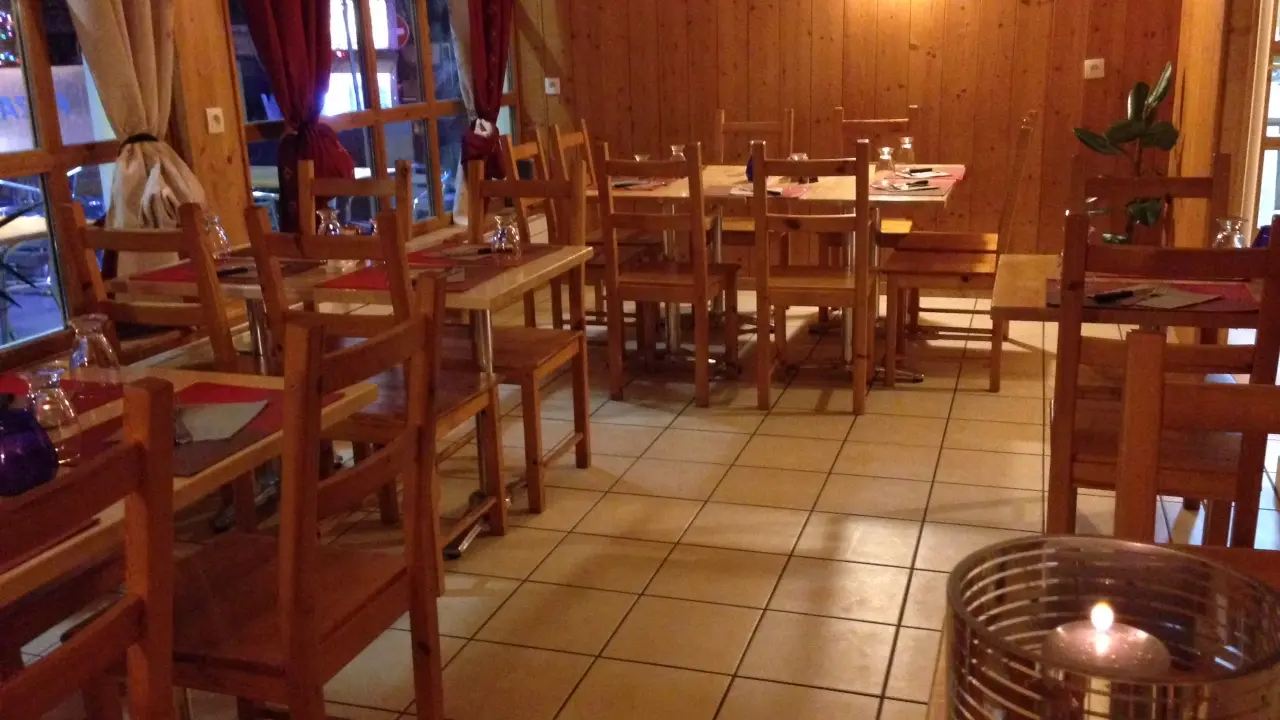 Yeti Salle à manger 2