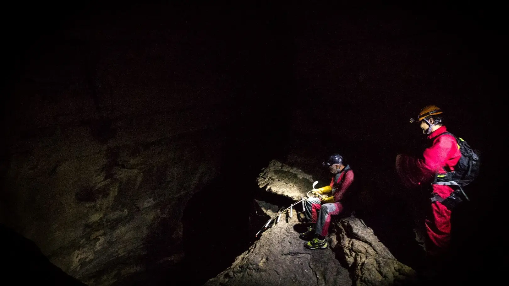 Spéléologie à Nunayak