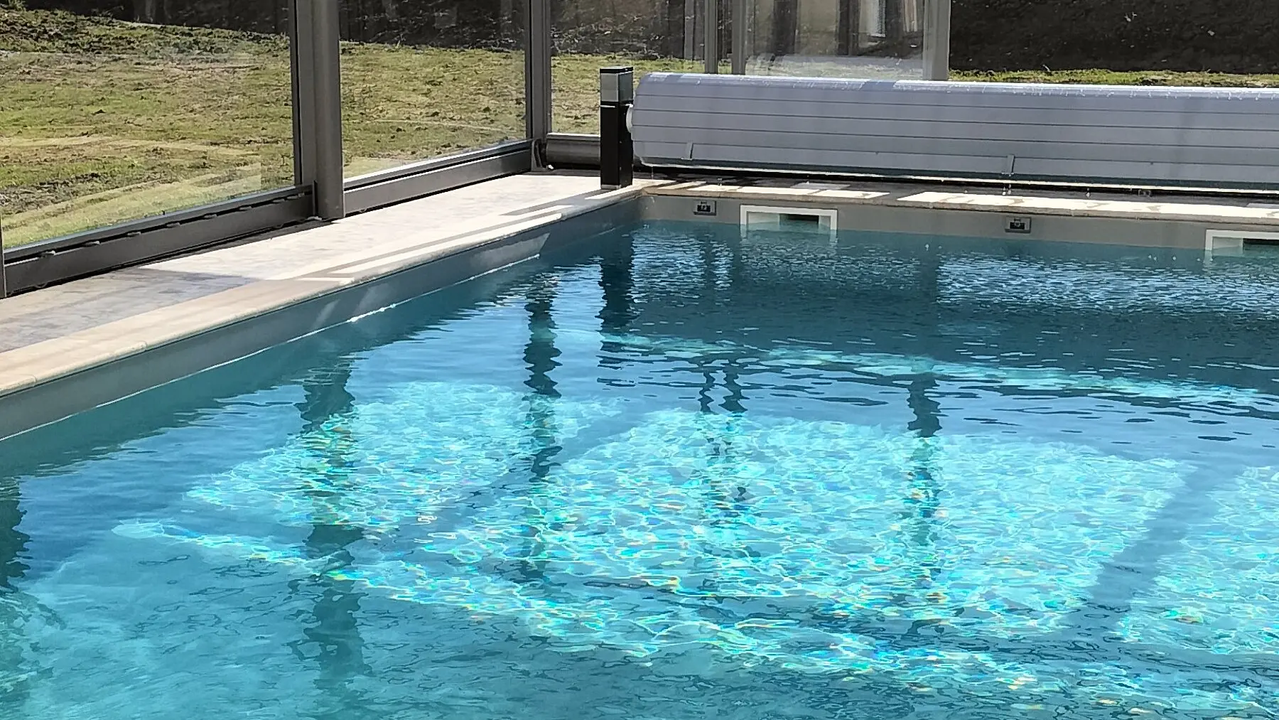 Piscine couverte et chauffée