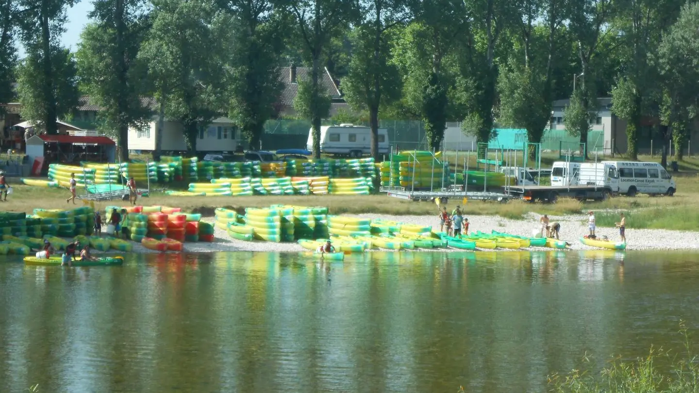 Base Canoë-Kayak de Pont d'Ain à 5Km du gîte