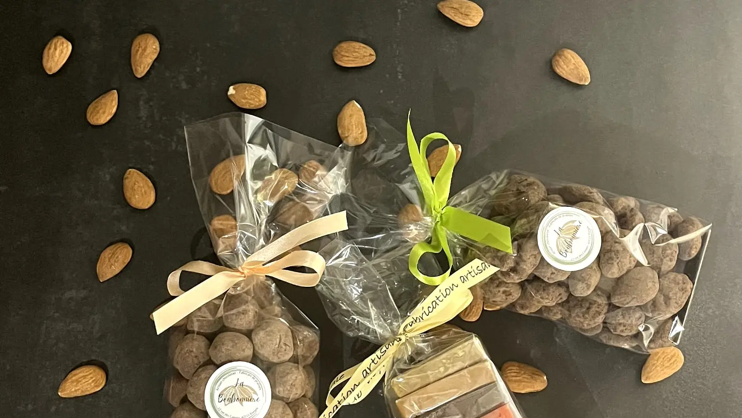 amandes, noisettes chocolat et caramel