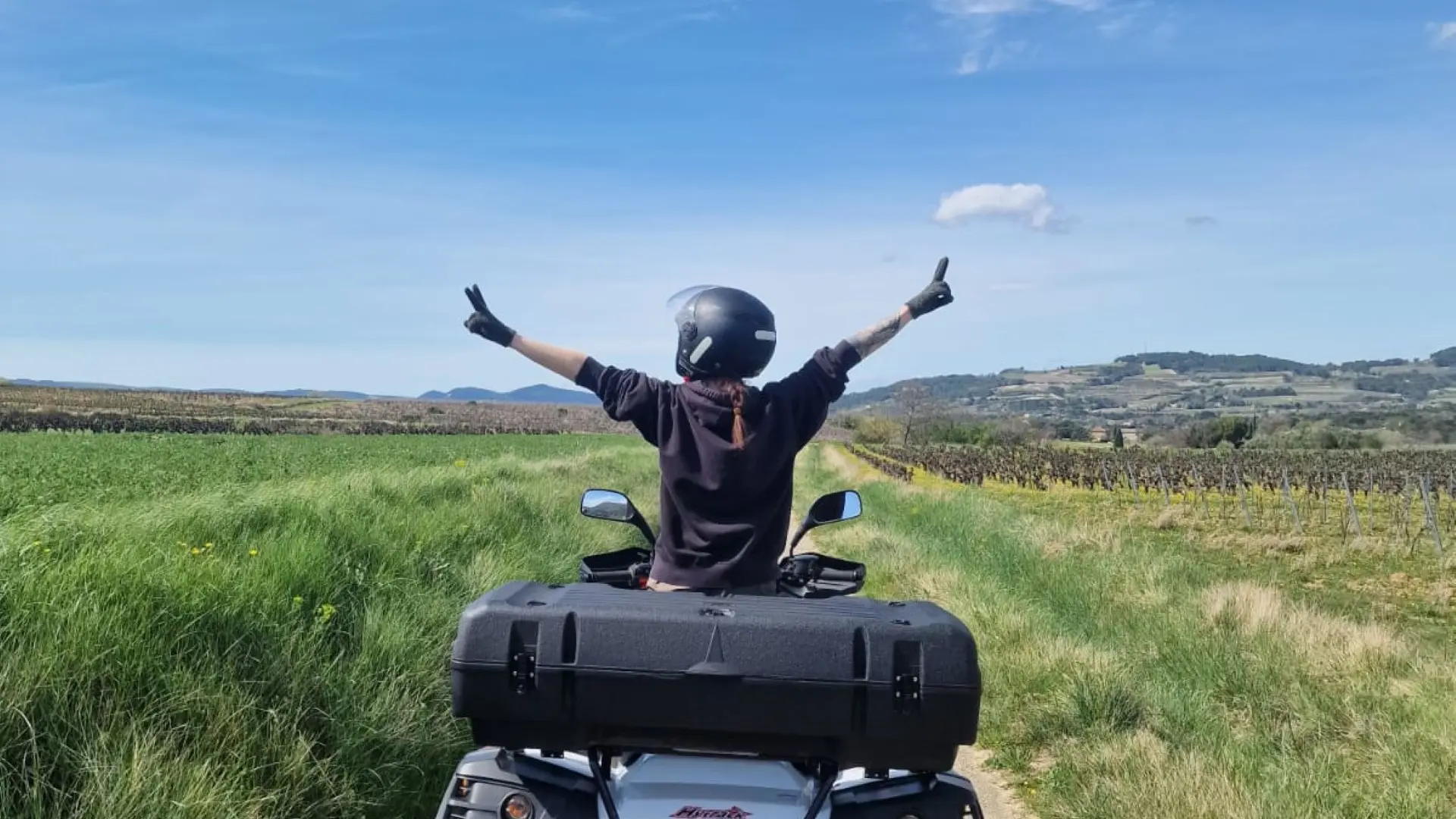 Découvre la Provence en quads électriques !