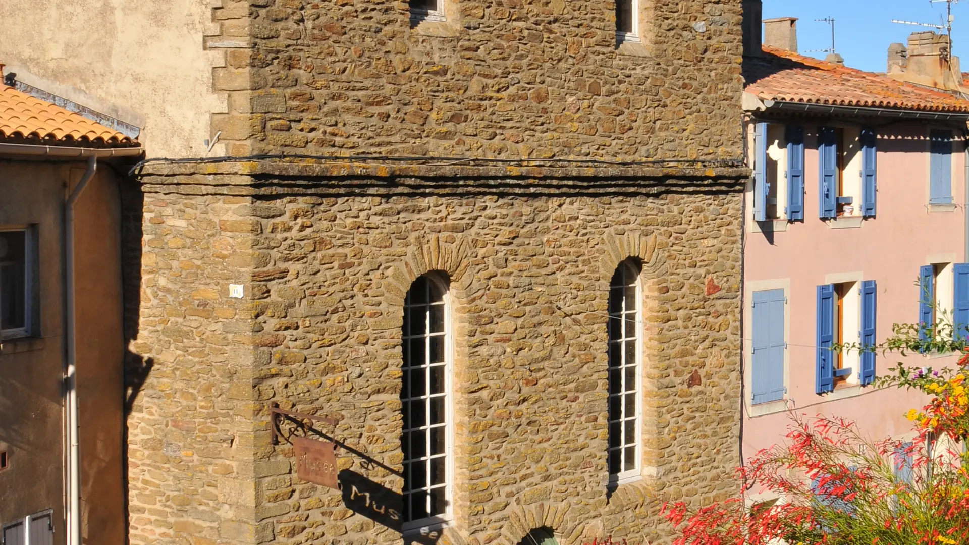 Musée d'Arts et Histoire façade