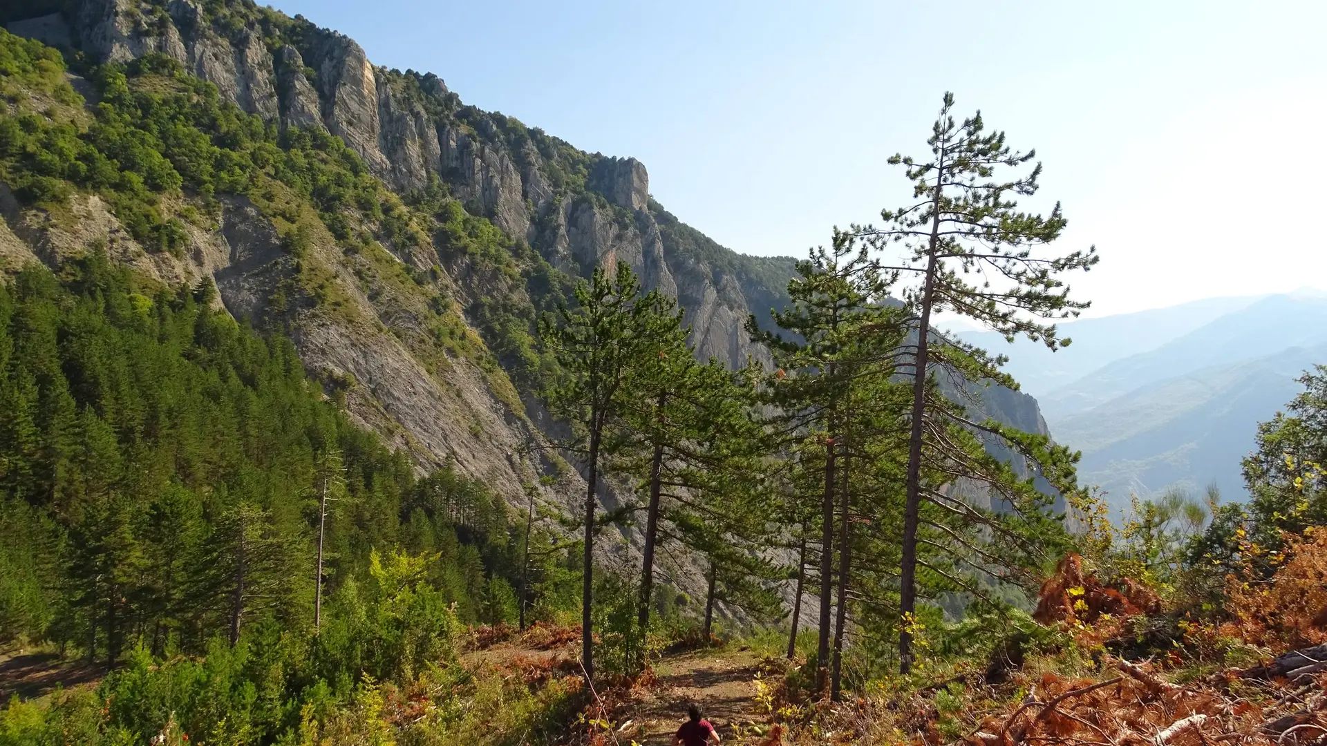 Très belle vue dégagée sur la vallée