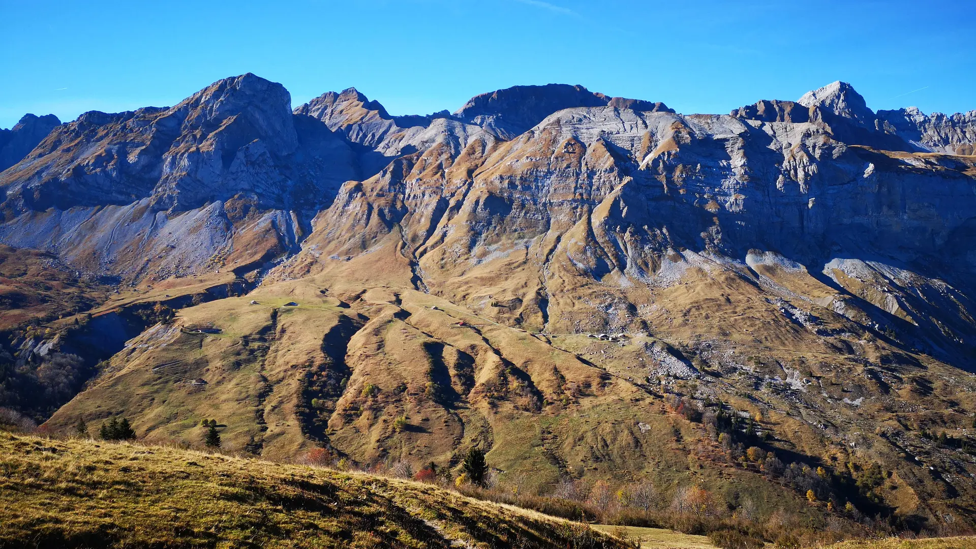 Vue sur la vallée de Coeur