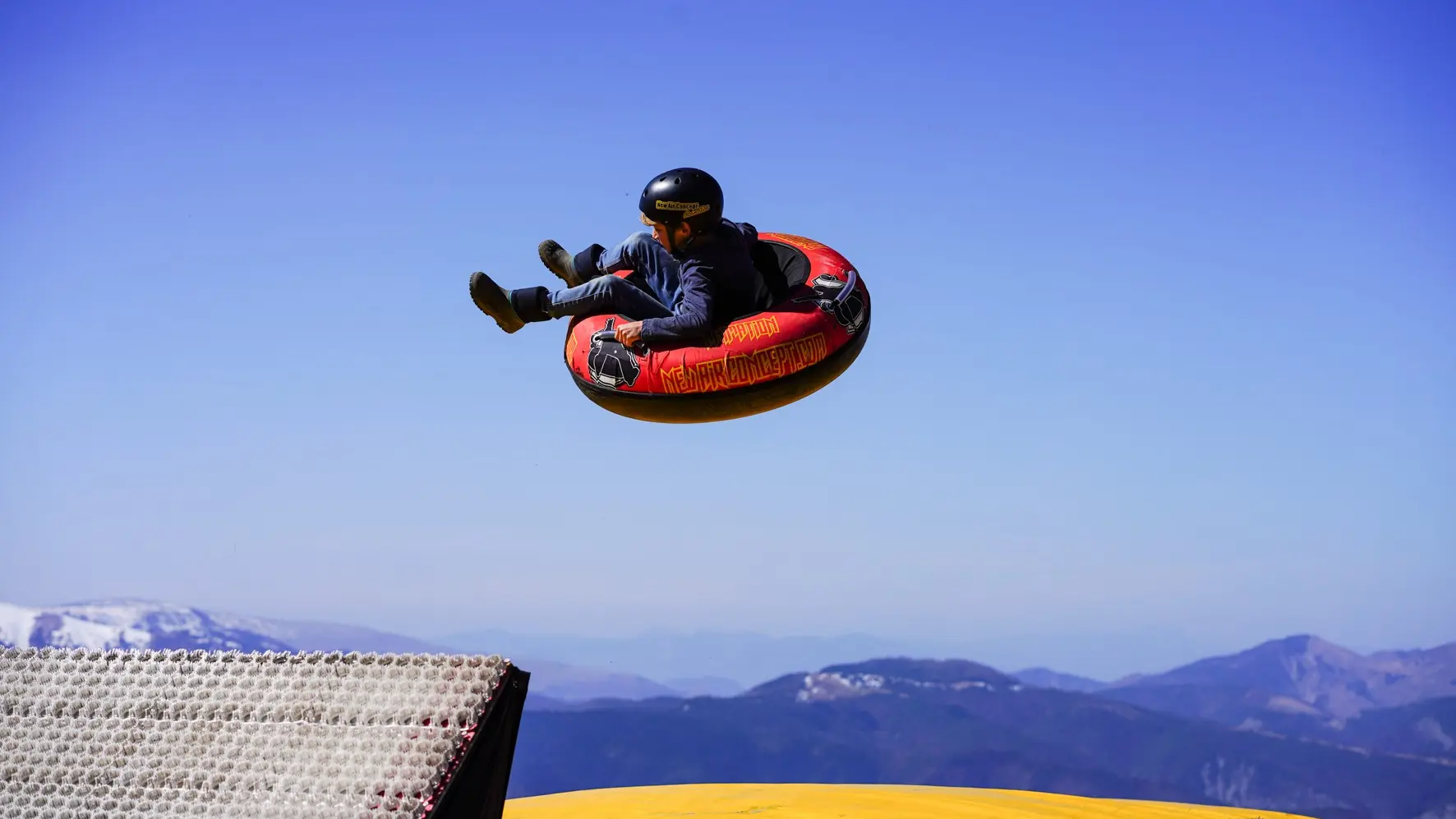 Tubby Jump sur la fun zone de Montclar les 2 vallées