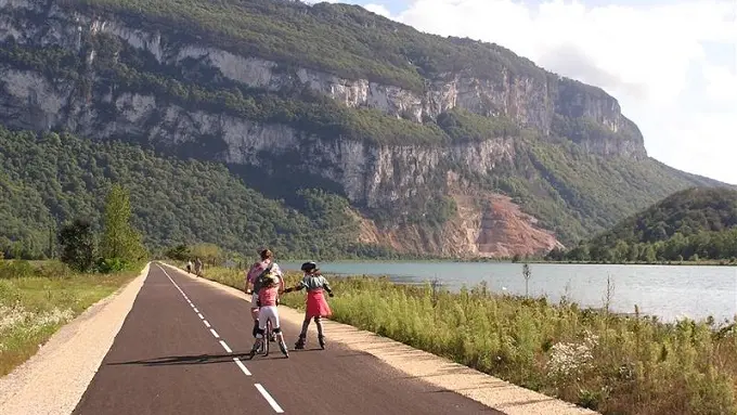La ViaRhôna, voie cyclable, du Léman à la méditerranée