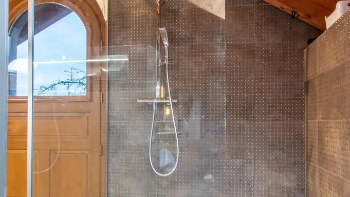 Salle d'eau chambre 2