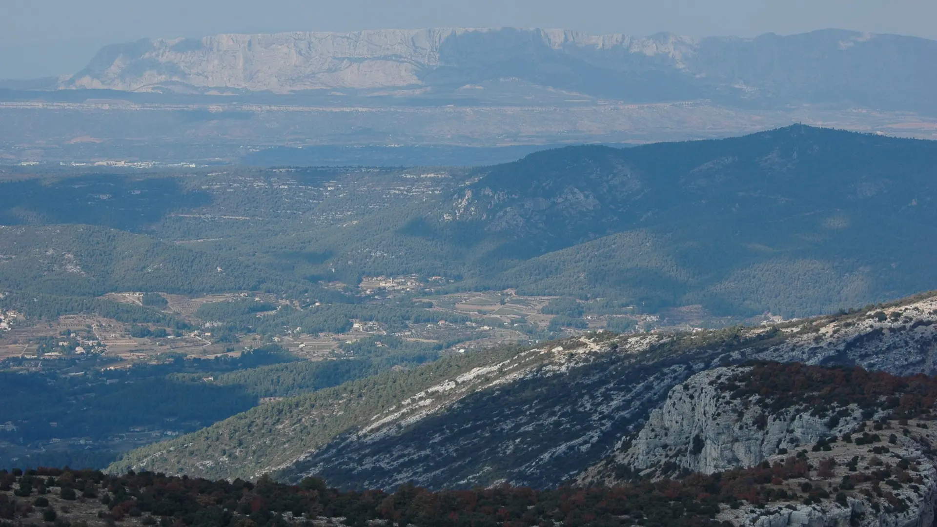 La Sainte-Victoire depuis les crêtes
