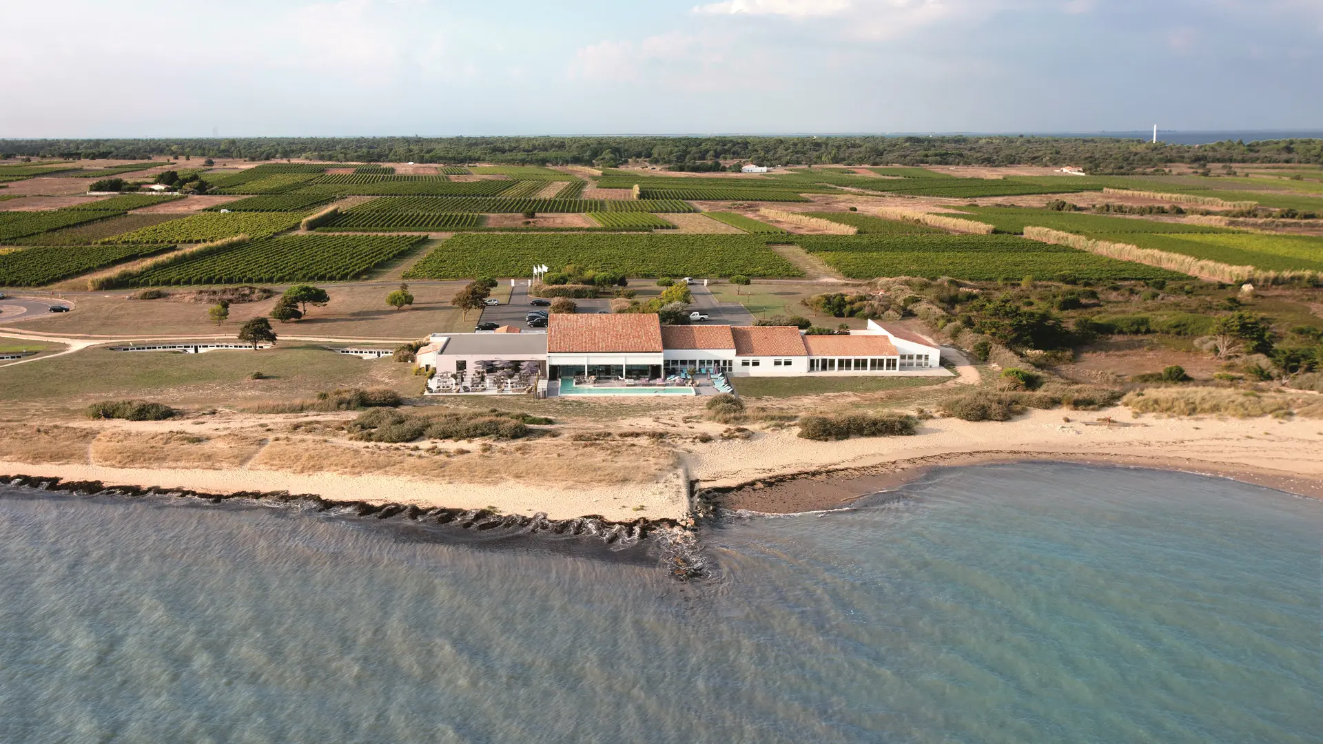 Vue du ciel du Relais Thalasso Ile de Ré - Hôtel Atalante