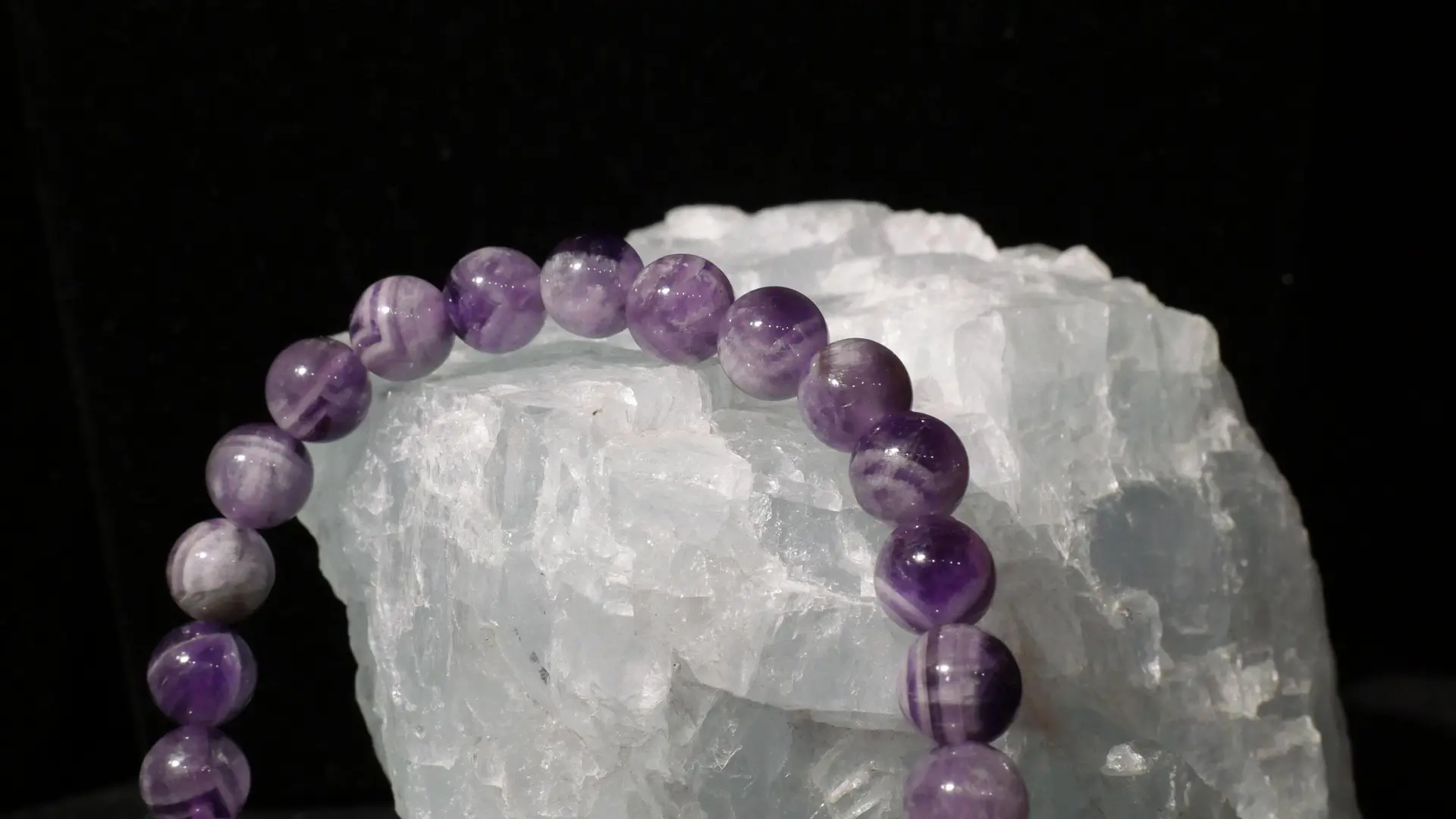 Activité De la pierre au bijou