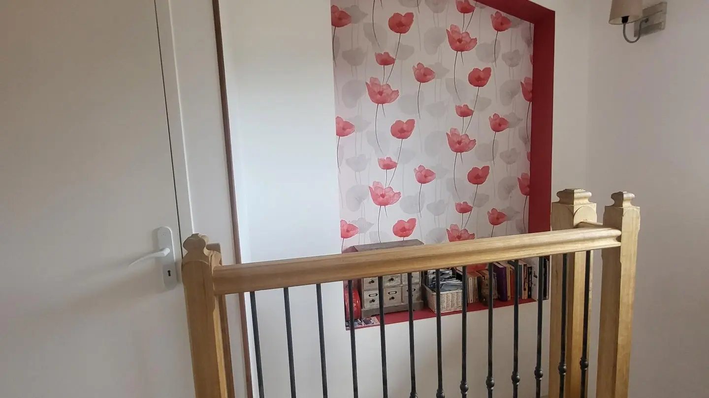 Gîte la Graniga - escalier d'accès aux chambres - Gîtes de France Alpes-Maritimes