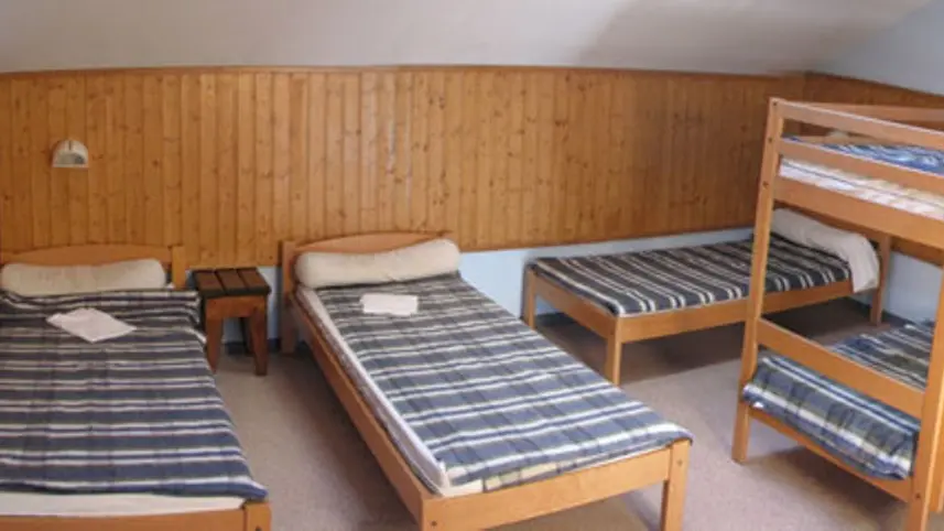 dortoir 8 personnes