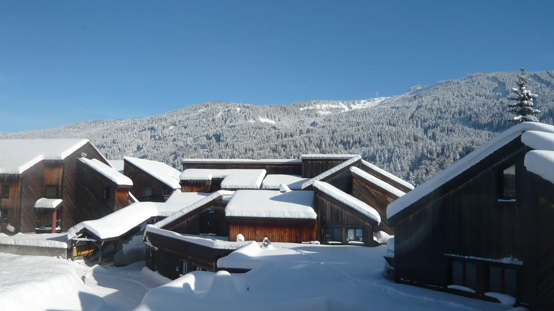 Village vacances Les Tavaillons vue d'hiver