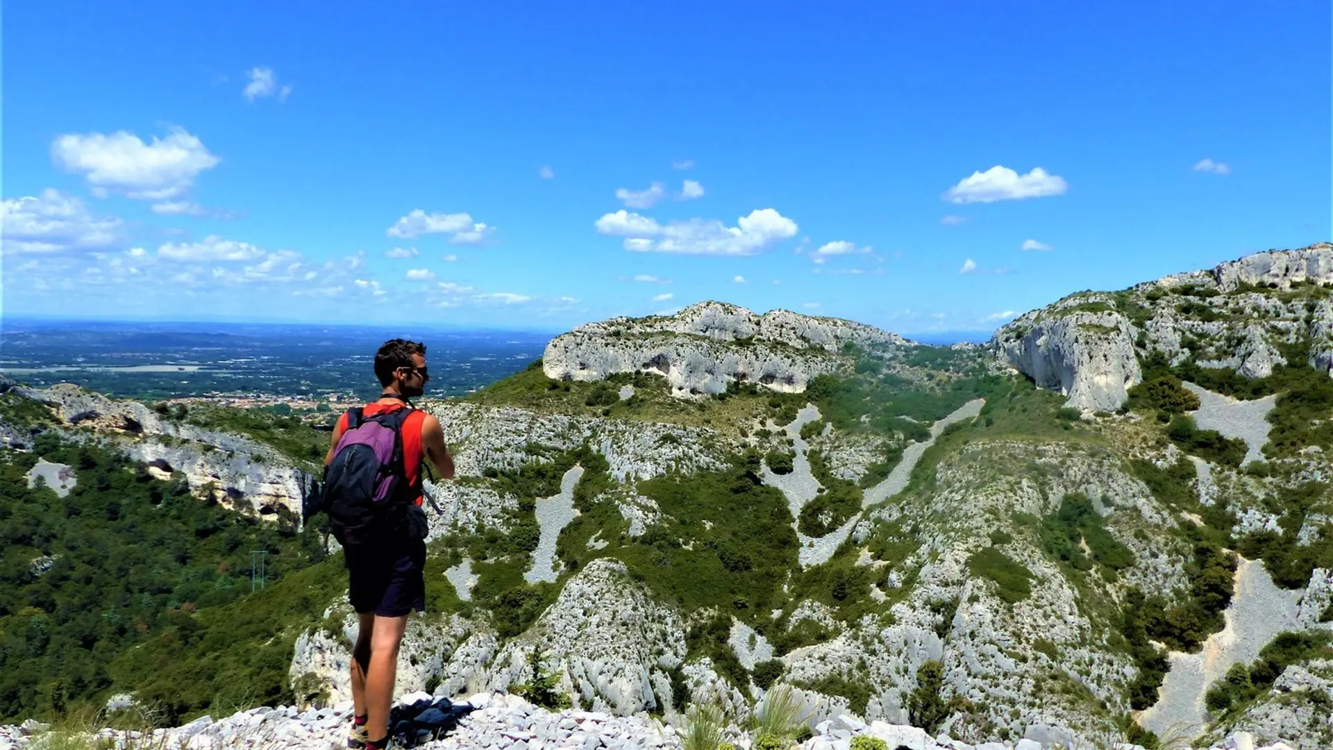 Face au vallon de Valrugues