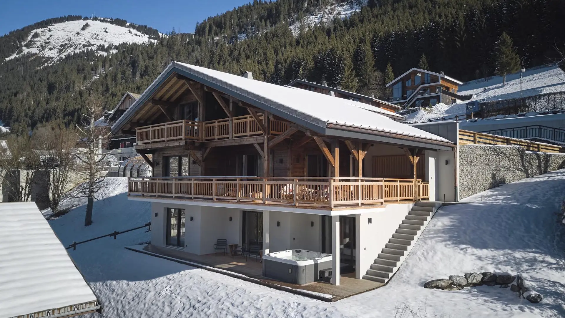 Le chalet en hiver
