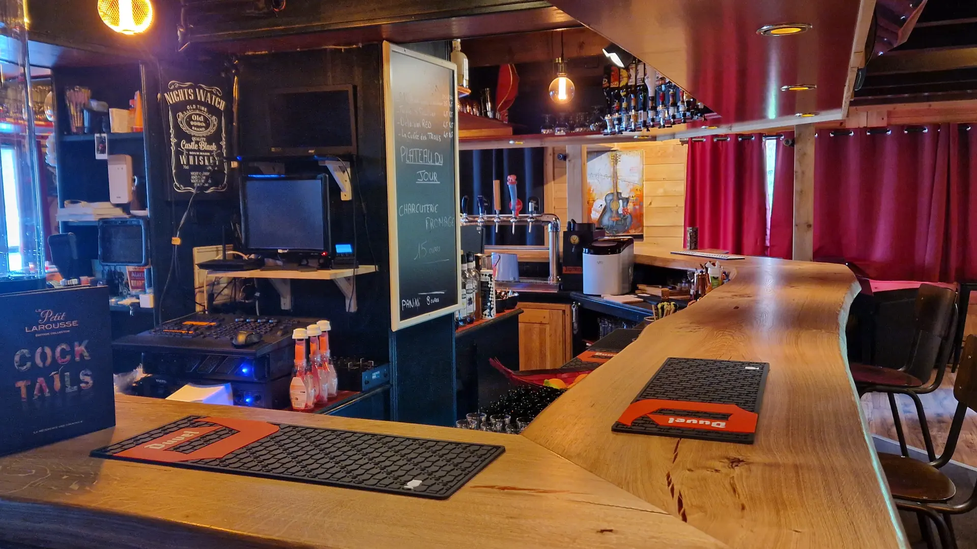 Bar