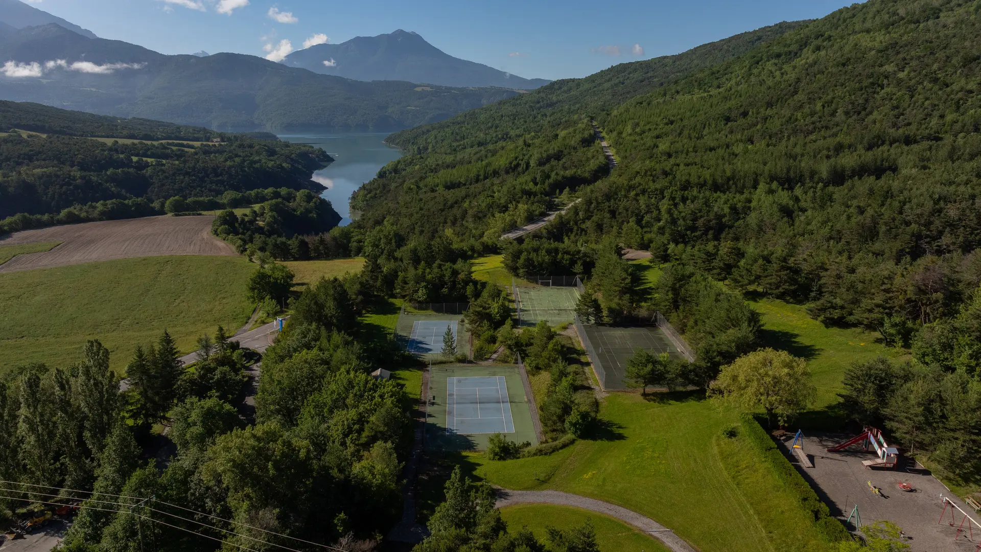 Terrains de sports et aire de jeux - Club *** Vacances Bleues les Horizons du lac