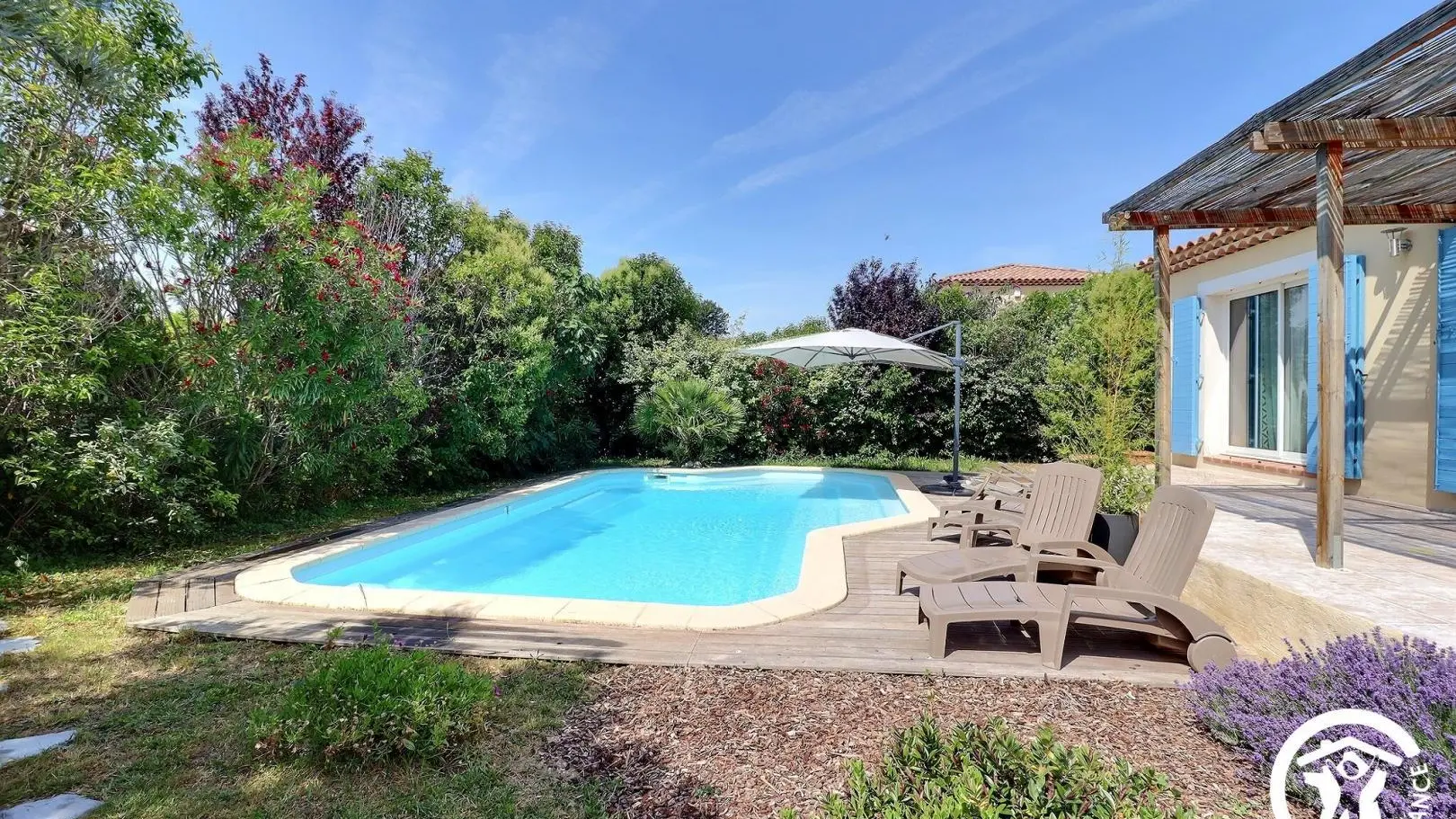 piscine partagée avec les propriétaires