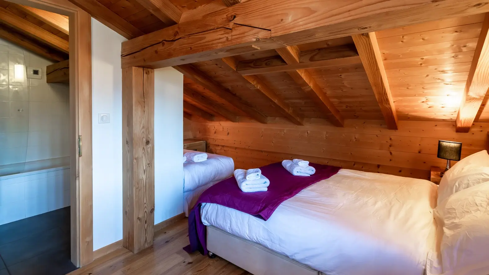 chambre et salle de bain