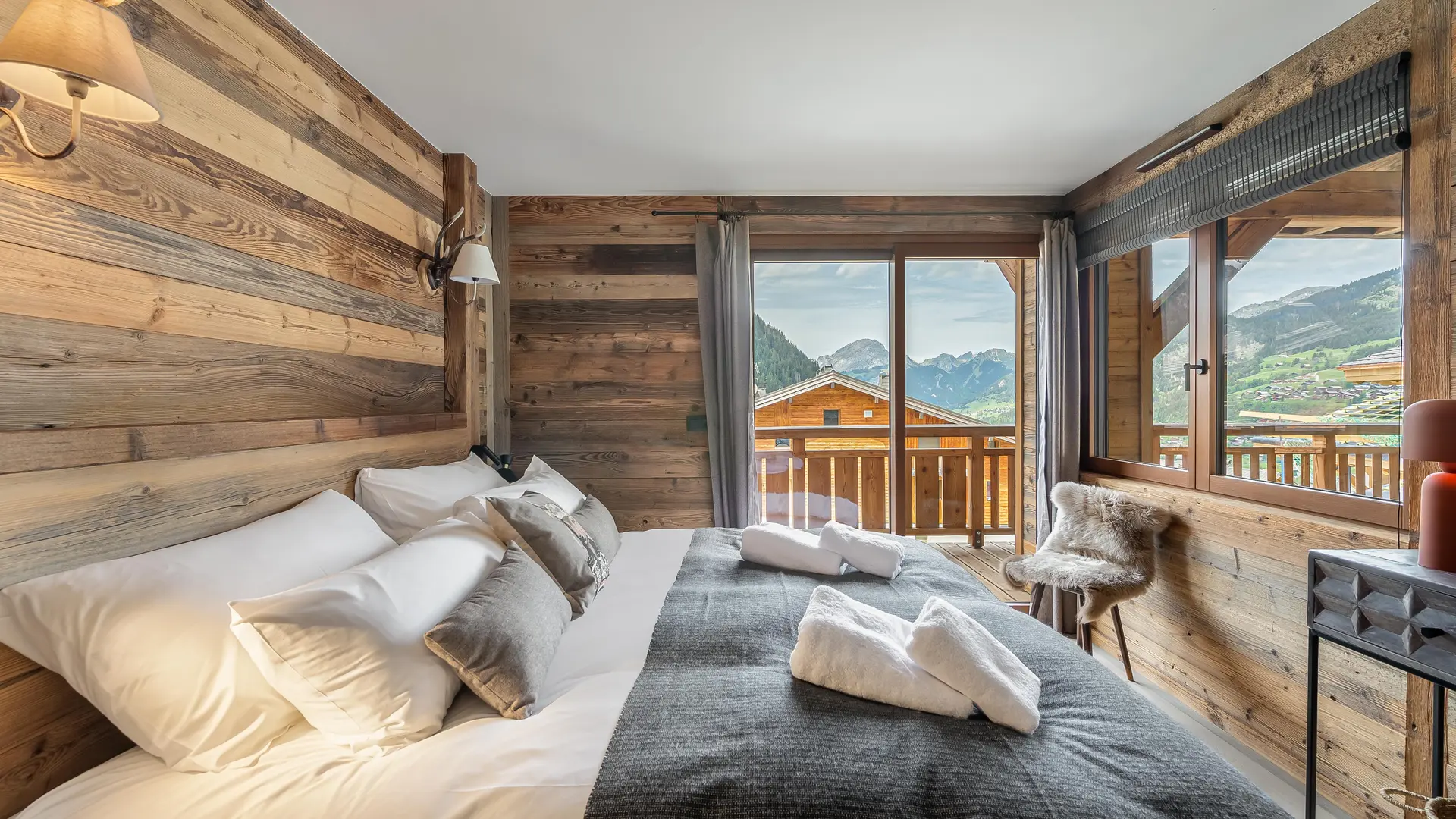 Chambre double très lumineuse avec balcon