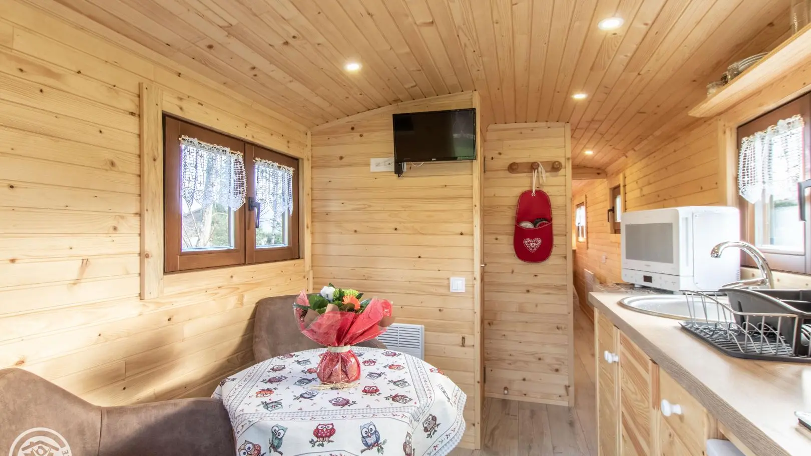 Coin repas/détente et cuisine