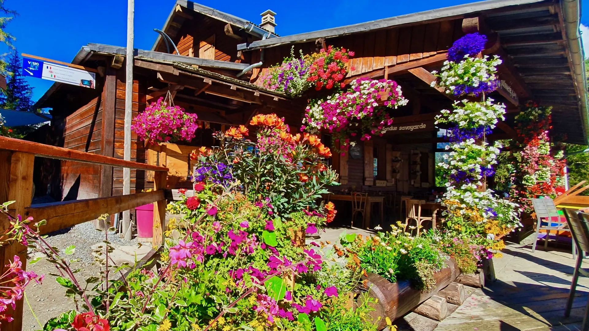 L'entrée du Chalet
