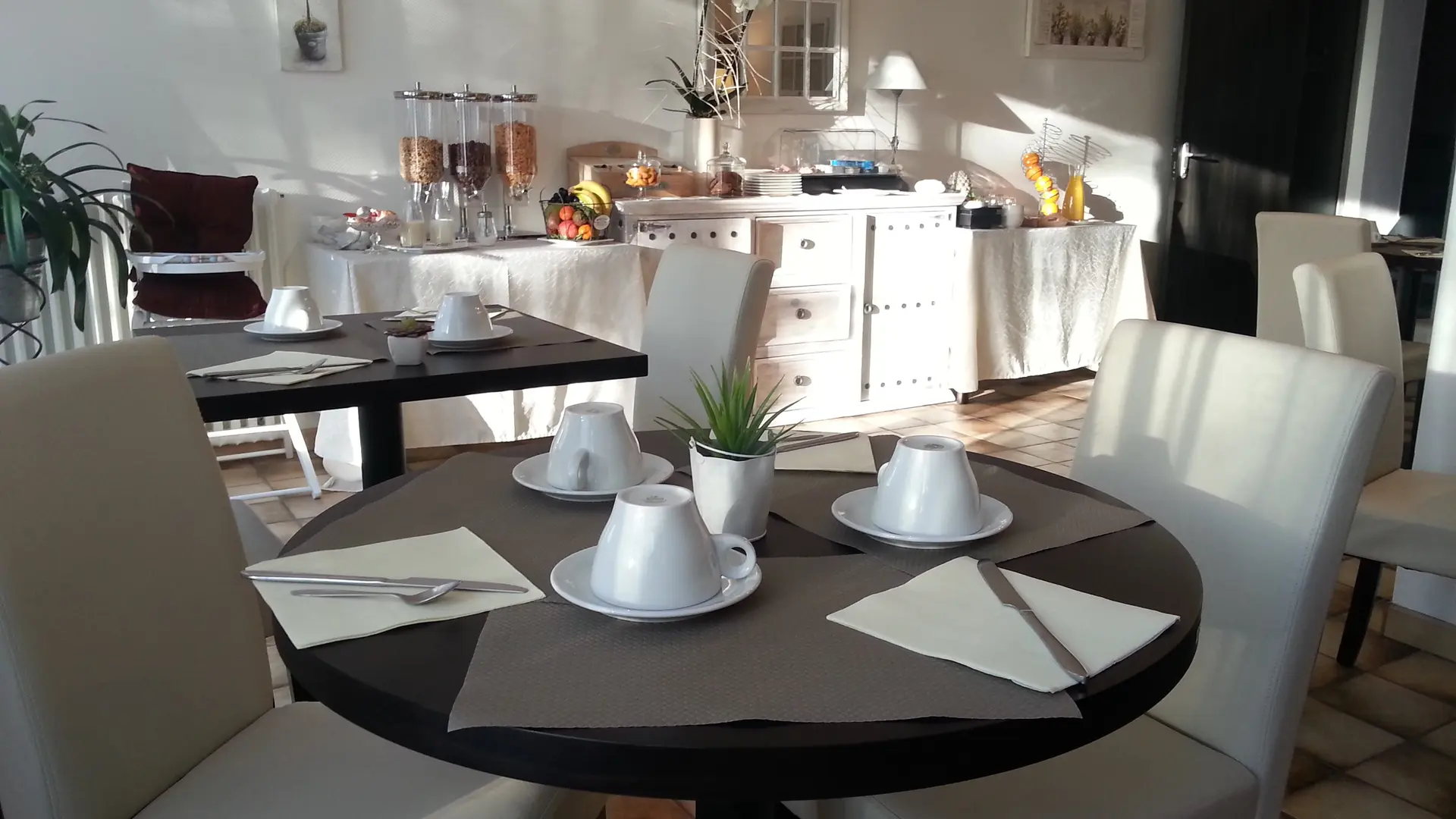 Table petits-déjeuners